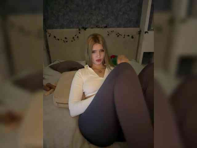 -Melani- webcam