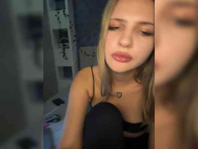 -Melani- webcam
