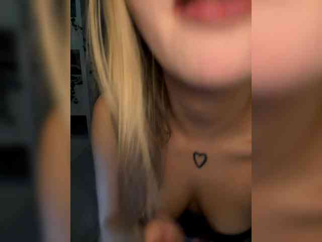 -Melani- webcam