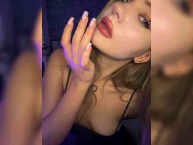 -Melani- webcam