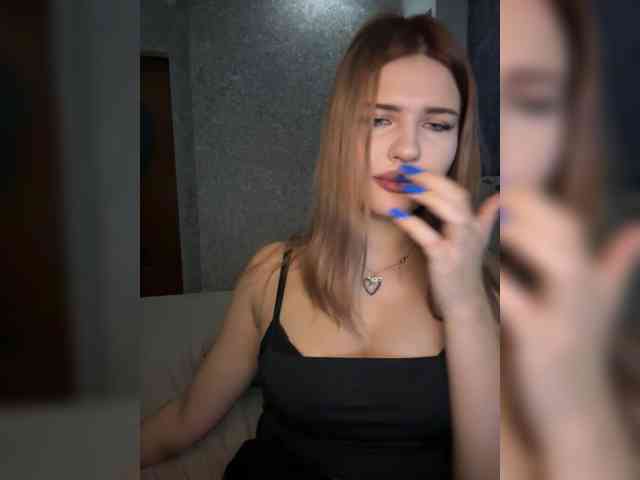 Melaniamyr Live Webcam on BongaCams