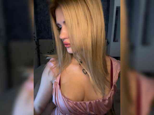 -Melani- webcam