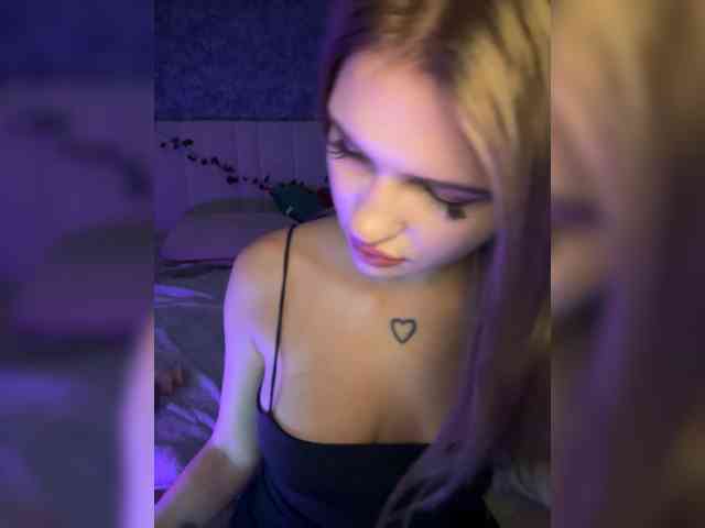 -Melani- webcam