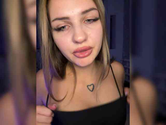 -Melani- webcam