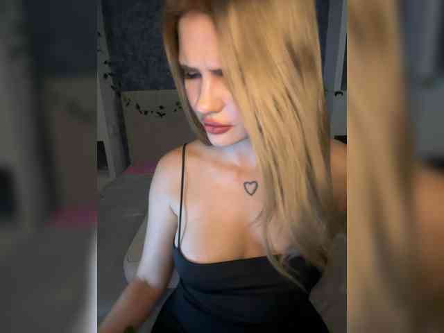 -Melani- webcam