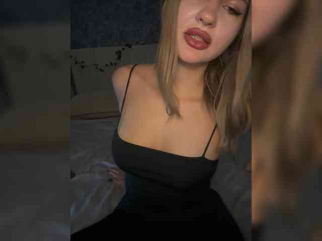-Melani- webcam