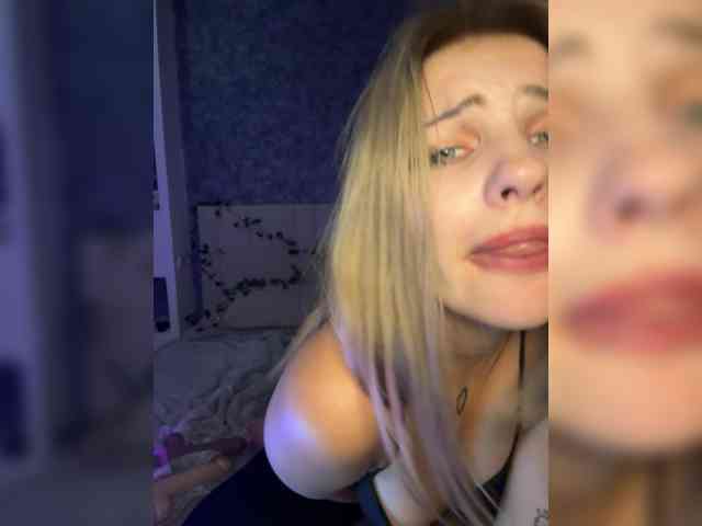 -Melani- webcam