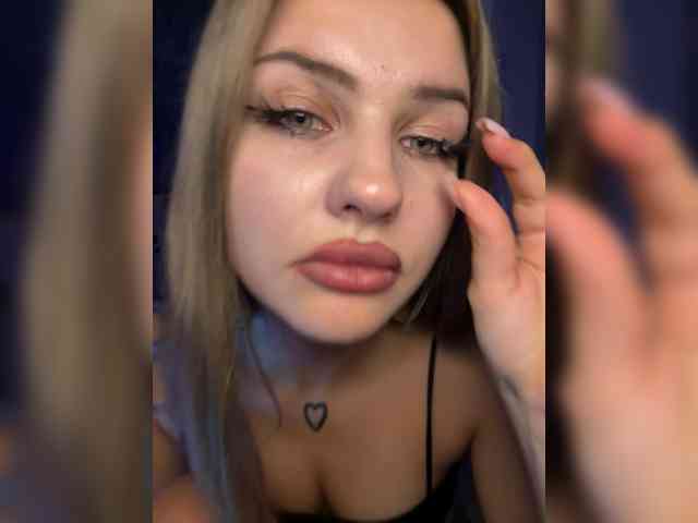 -Melani- webcam
