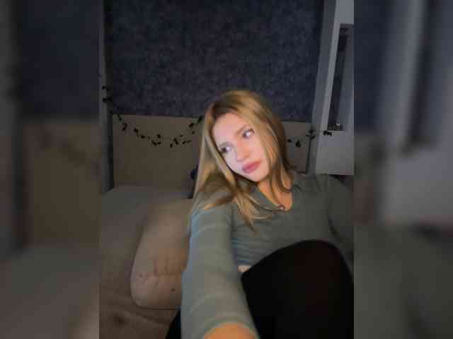-Melani- webcam