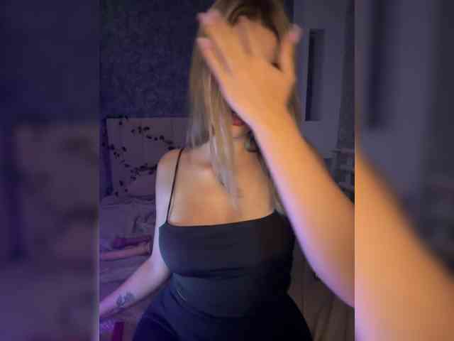-Melani- webcam