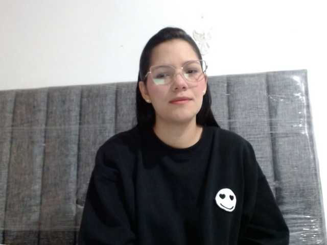 Realholly's BongaCams show and profile