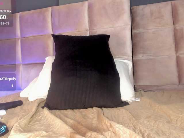 Fallon-1's BongaCams show and profile