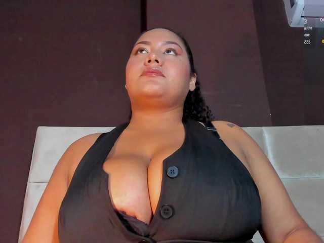 Fallon-1's BongaCams show and profile