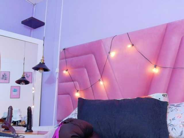 drooling4daddy's BongaCams show and profile