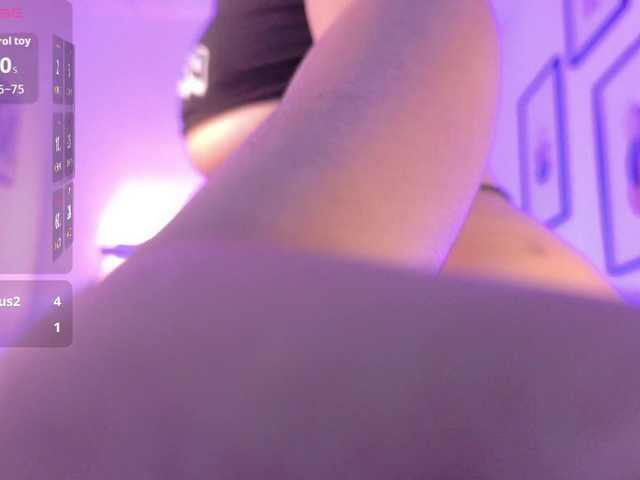 drooling4daddy's BongaCams show and profile