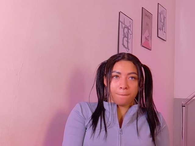 drooling4daddy's BongaCams show and profile