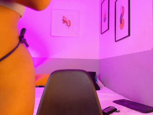 drooling4daddy's BongaCams show and profile