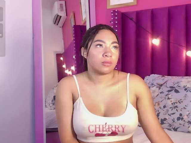 drooling4daddy's BongaCams show and profile