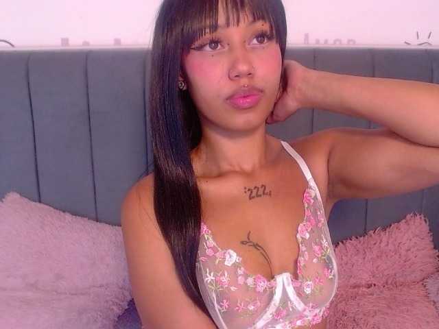 SachaBratz webcam bongacams model stream image