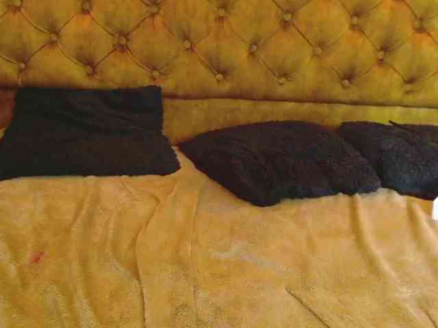 SachaBratz webcam