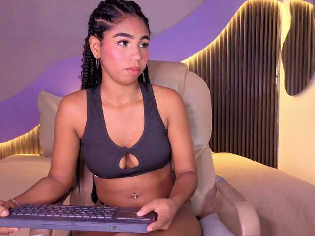 Lana-Starlett's BongaCams show and profile
