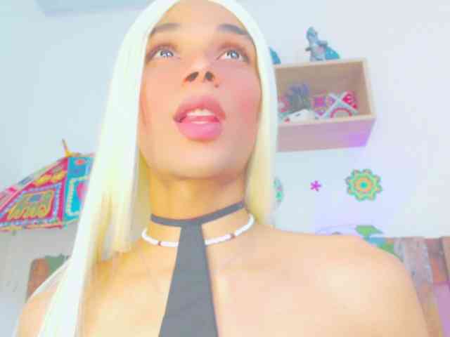 babyemma Live Webcam on BongaCams