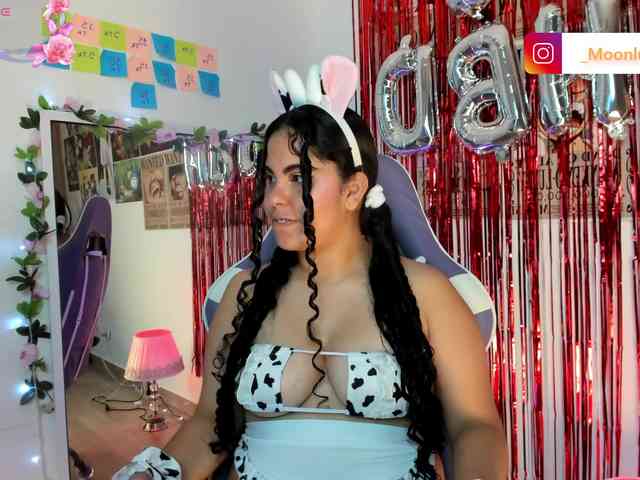 Sophie_Luna webcam