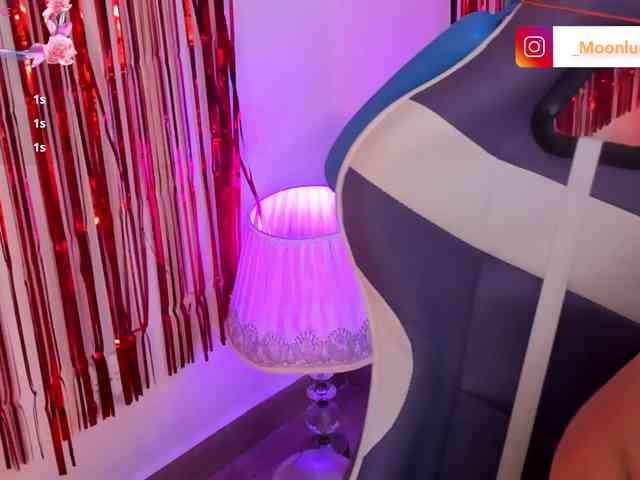 Sophie_Luna webcam