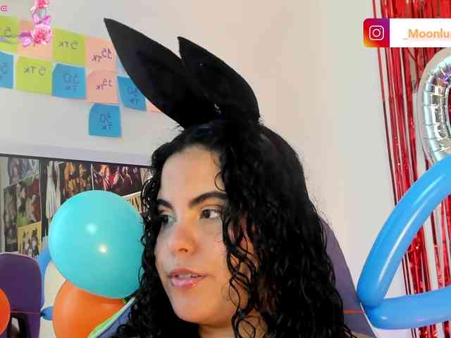 Sophie_Luna webcam