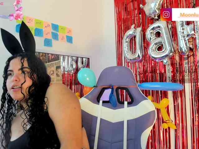 Sophie_Luna webcam