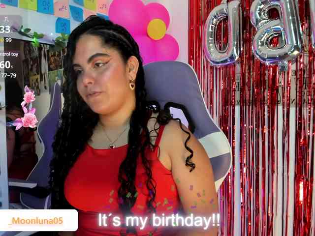 Sophie_Luna webcam