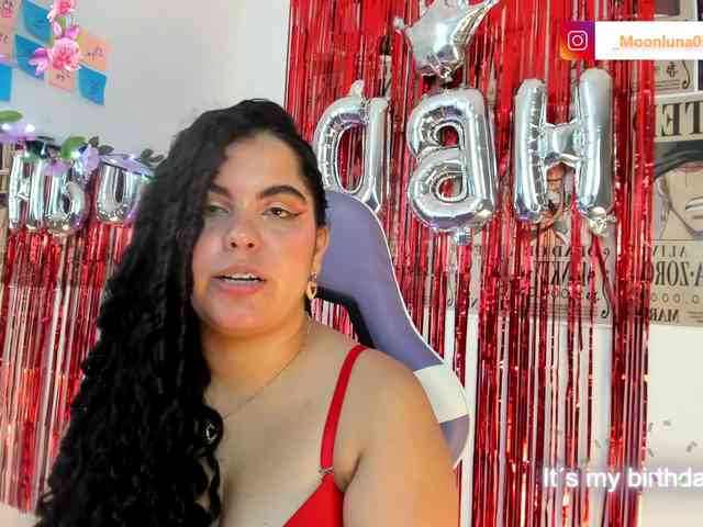 Sophie_Luna webcam