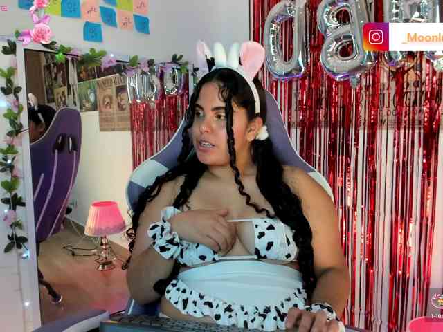 Sophie_Luna webcam