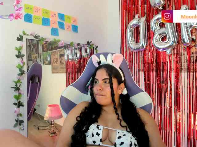 Sophie_Luna webcam
