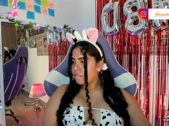 Sophie_Luna webcam