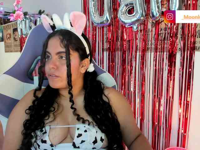 Sophie_Luna webcam