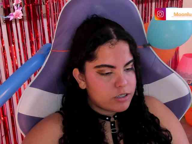 Sophie_Luna webcam
