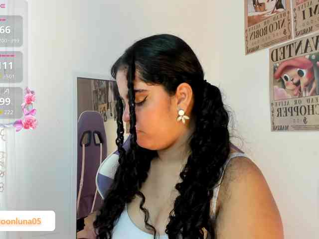 Sophie_Luna webcam