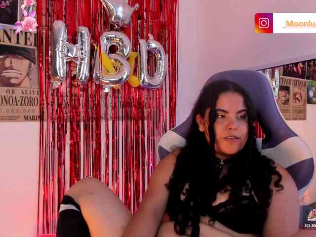Sophie_Luna webcam