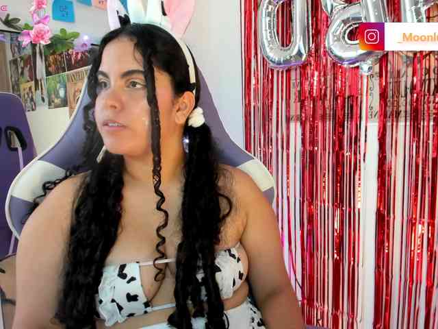 Sophie_Luna webcam