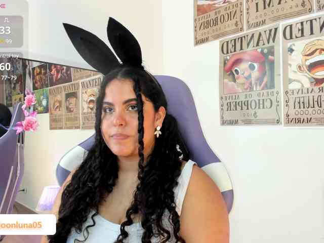 Sophie_Luna webcam