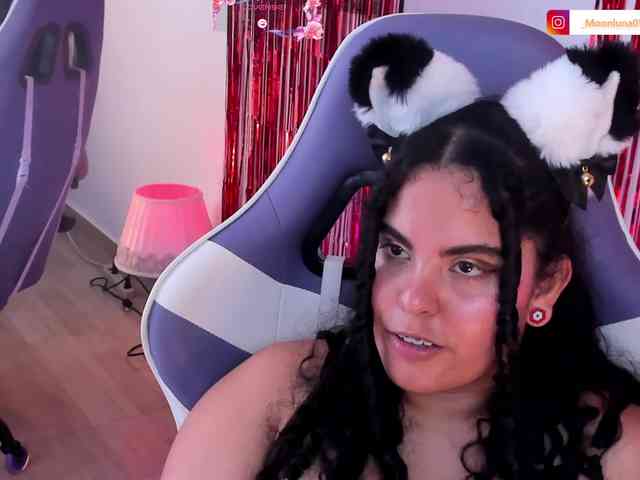 Sophie_Luna webcam