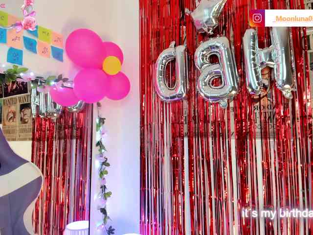 Sophie_Luna webcam