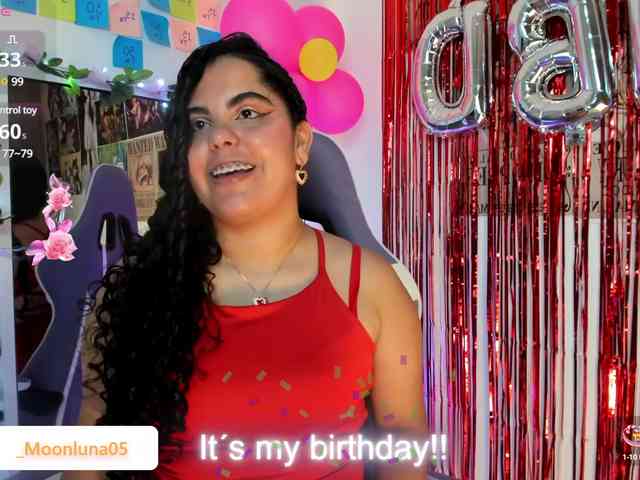 Sophie_Luna webcam