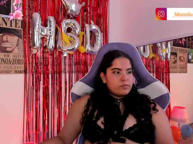 Sophie_Luna webcam
