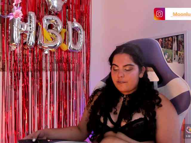 Sophie_Luna webcam