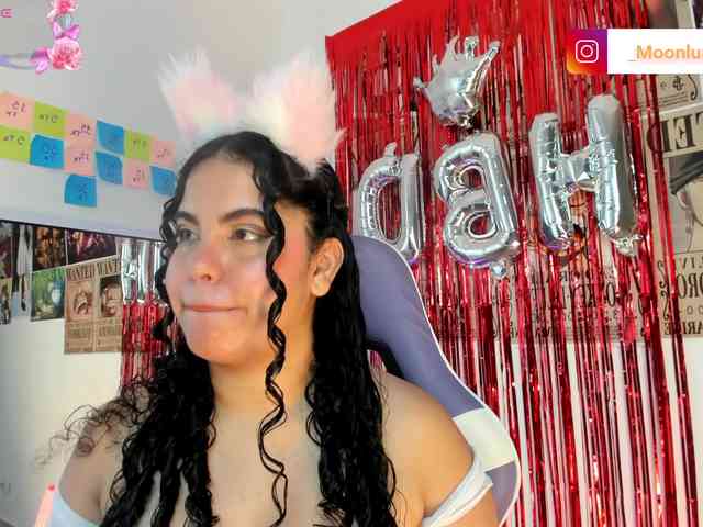 Sophie_Luna webcam