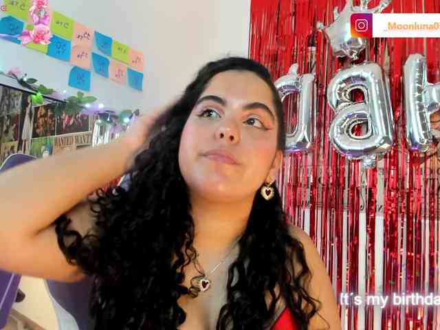 Sophie_Luna webcam