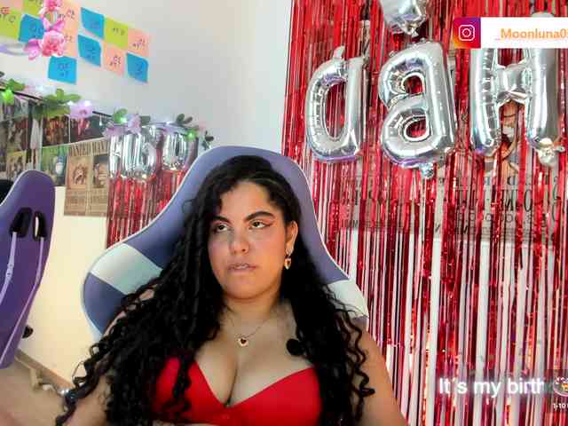 Sophie_Luna webcam