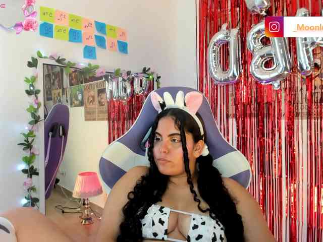 Sophie_Luna webcam